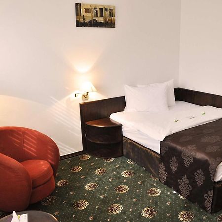 Best Western Central Hotel أراد المظهر الخارجي الصورة