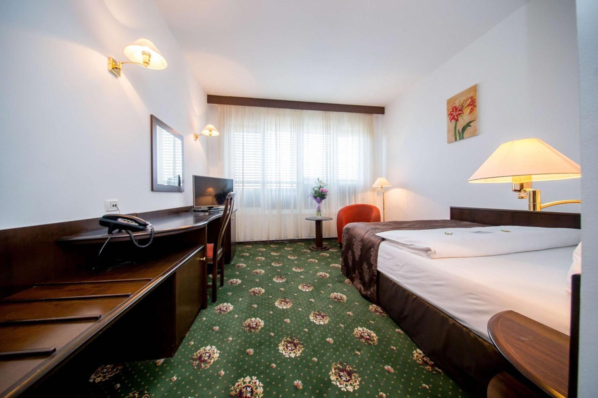Best Western Central Hotel أراد المظهر الخارجي الصورة